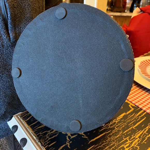 Crown case - Picture 3 of 6